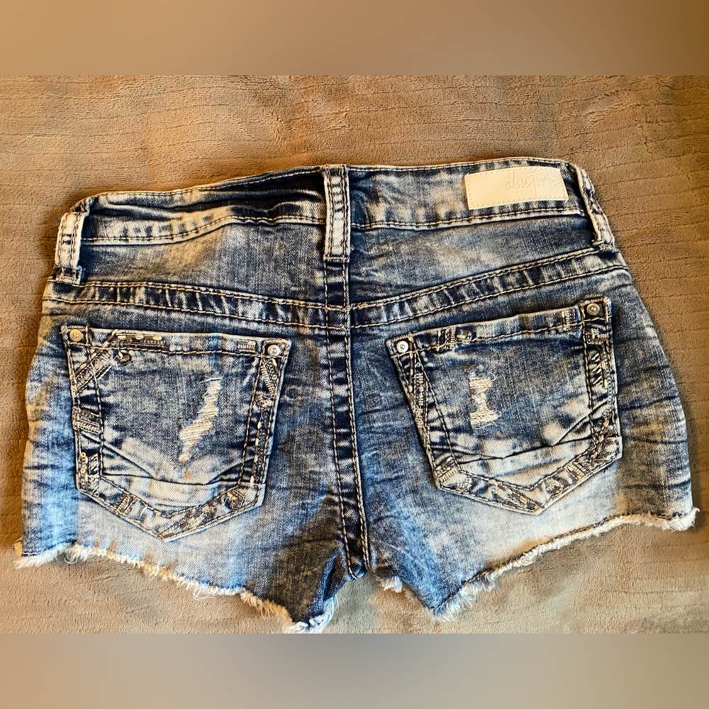 Daytrip Jean Shorts Size 25!